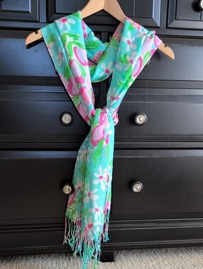 Lilly Pulitzer Murfee Scarf